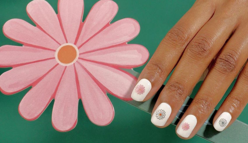 beautiful flower nail art